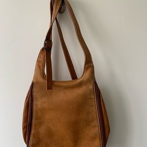 Beautiful ! Vintage leather backpack OR crossbody